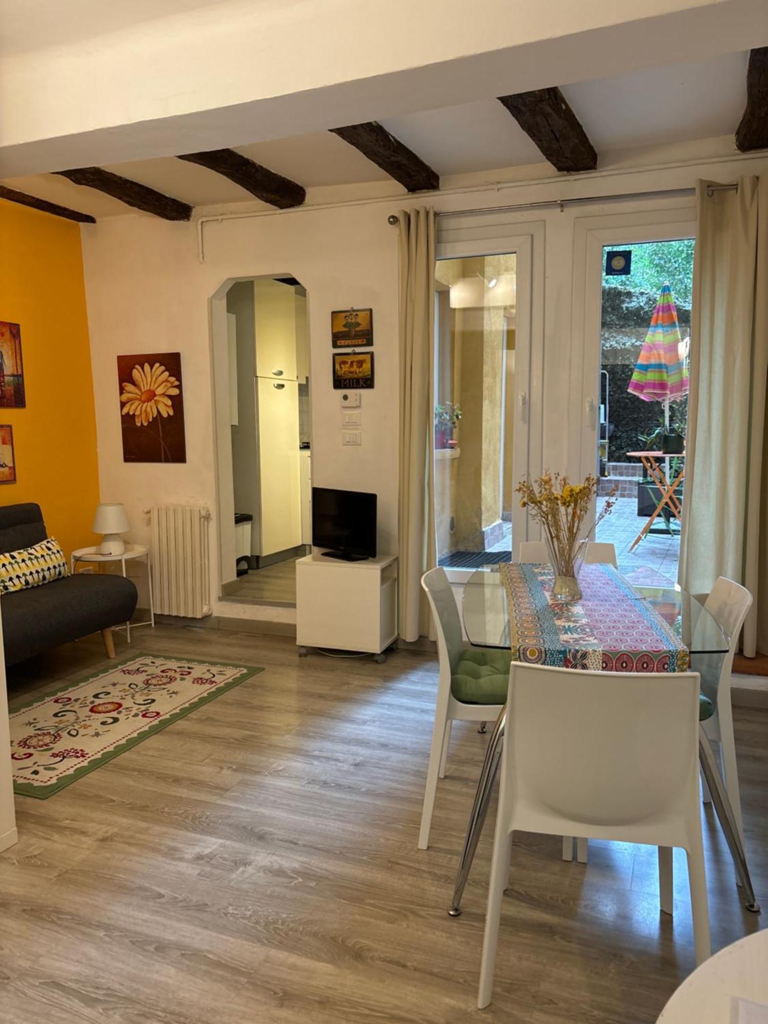 Casa Noah Apartment Bologna Bagian luar foto